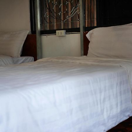 Y Not Laos Hostel Luang Prabang Exteriör bild