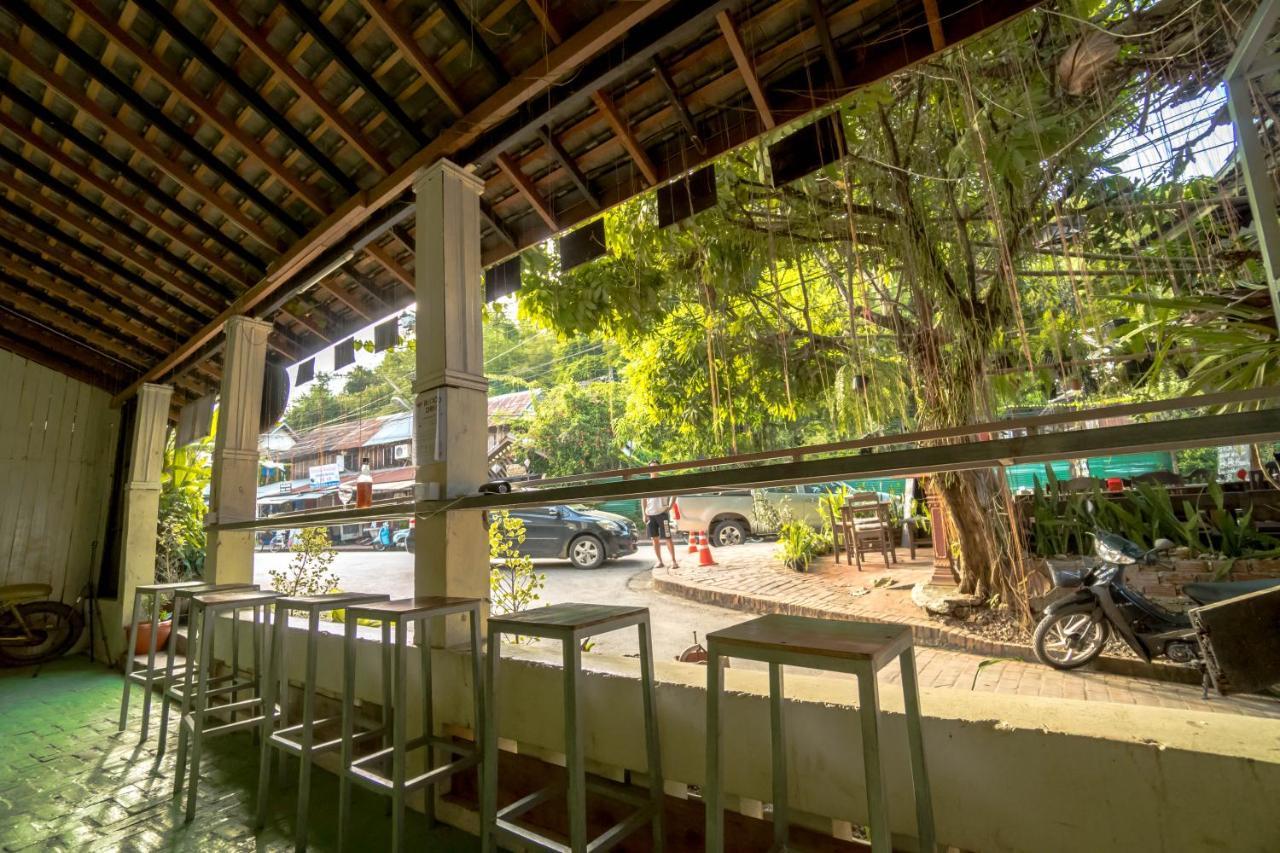 Y Not Laos Hostel Luang Prabang Exteriör bild
